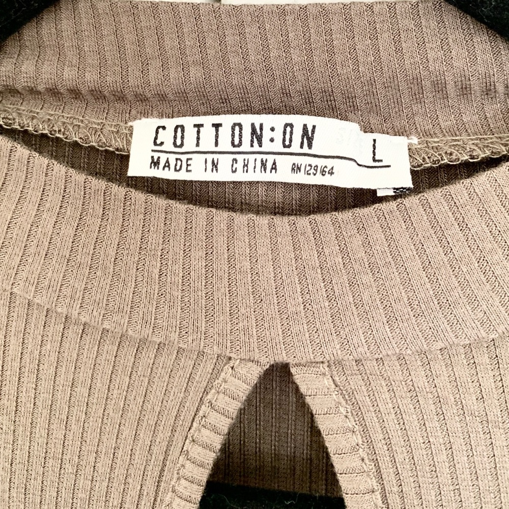 BRAND NEW Cotton On Cropped Blouse - Picture 2 of 4